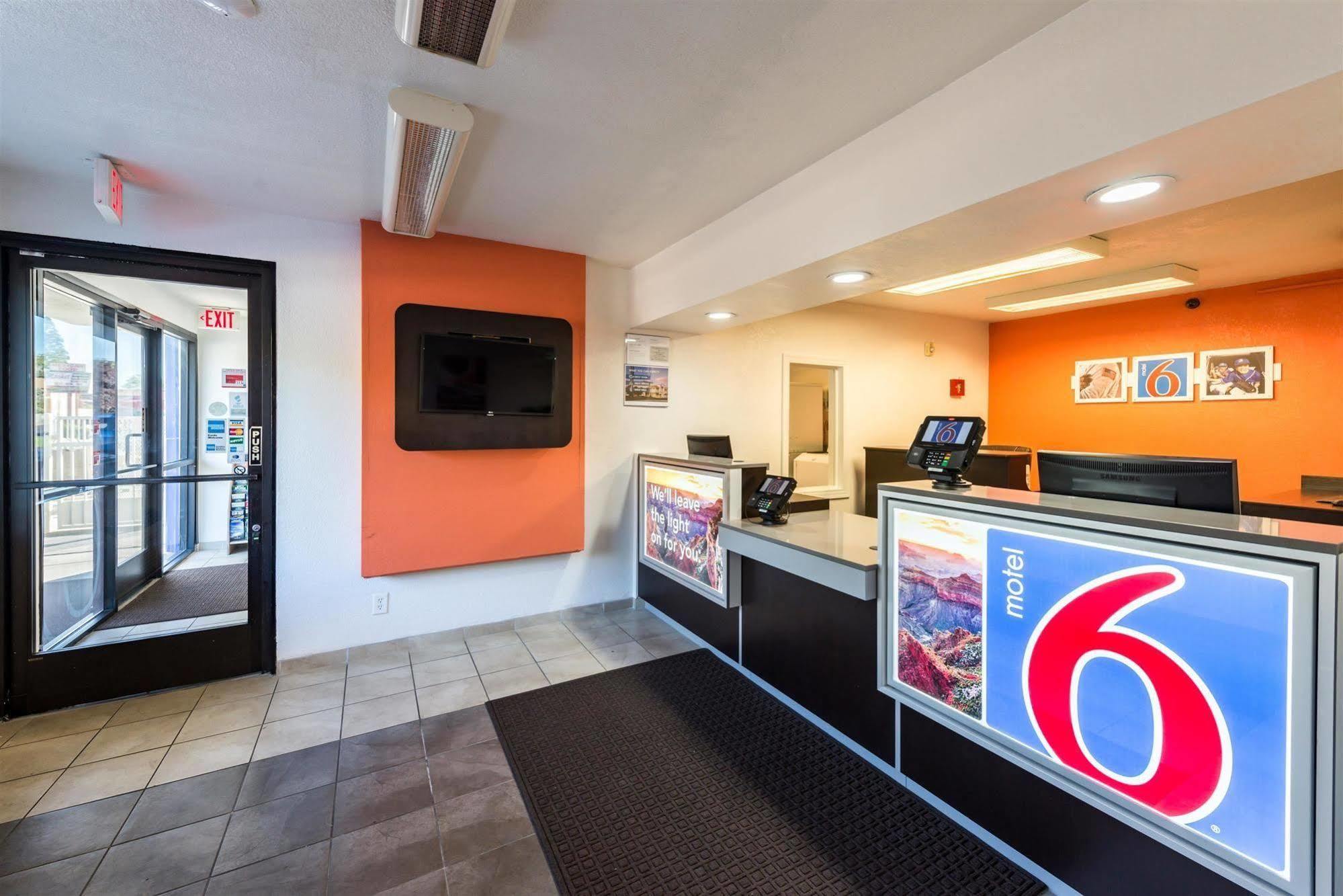 Motel 6-Reno, Nv - West Buitenkant foto